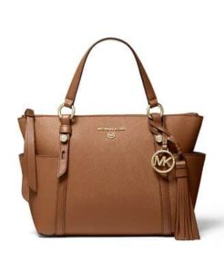 Gift Elegance: A Luxury Satchel for Mother's Day with a Charming Balloon Bouquet and a Heartful of Fresh Roses.