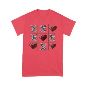 Valentine's Day T-Shirt ? Plaid Hearts & Leopard Print XO Design, Cute Romantic Gift for Couples Unisex Youth