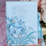 Azul celeste Quinceanera Bible (Spanish version)