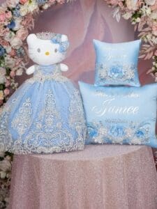 Bahama Blue Quinceanera pillows set and kitty - Image 10