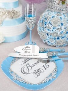 Light blue quinceanera bottle with 4 glasses - Image 2