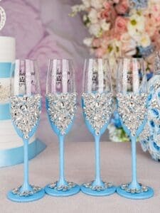 Light blue 4 quinceanera champagne glasses